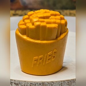 1993 Wendy's Finger Like-Puppet Fries Kids Meal Toy [ Read Details ]